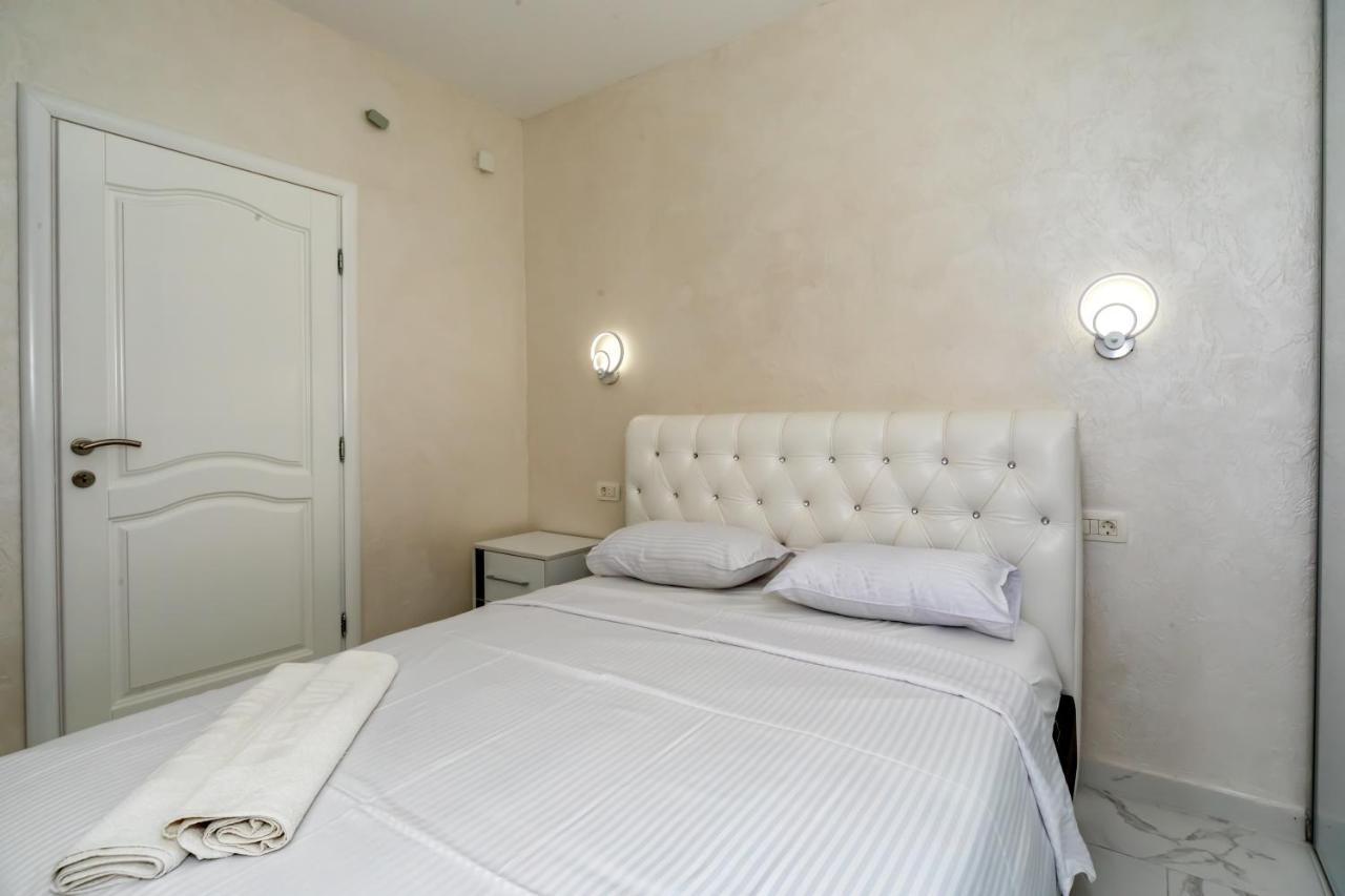 Kaom Lux Apartment โดบราวอดา ภายนอก รูปภาพ