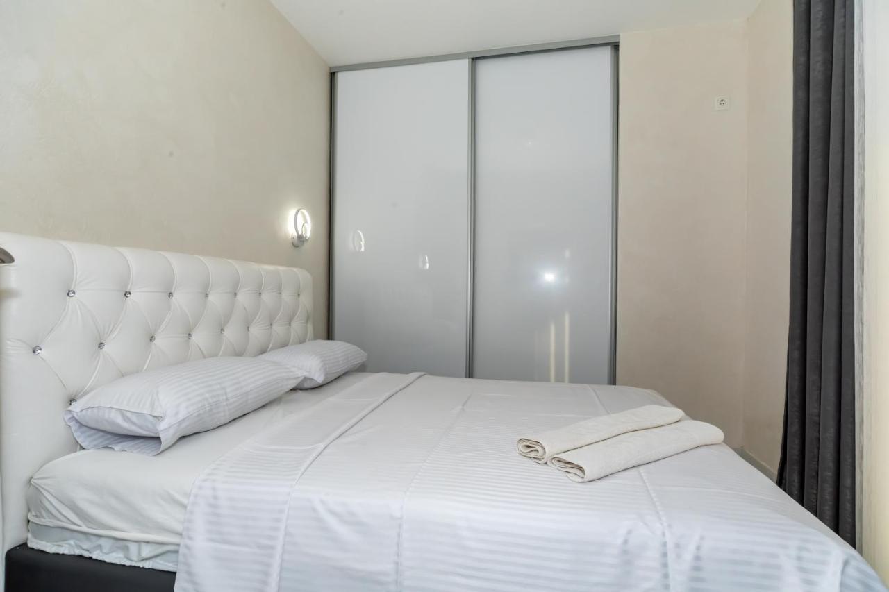 Kaom Lux Apartment โดบราวอดา ภายนอก รูปภาพ