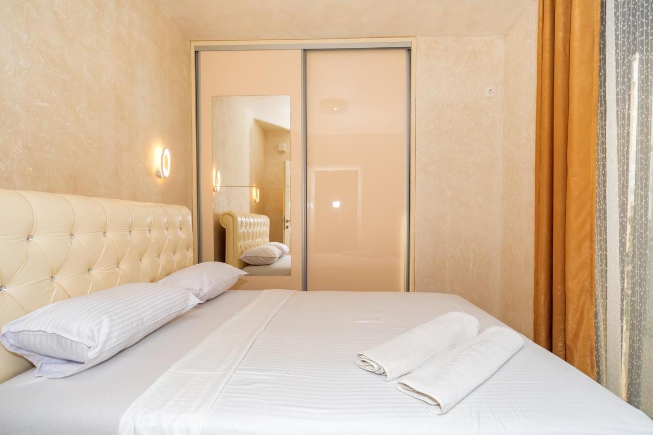 Kaom Lux Apartment โดบราวอดา ภายนอก รูปภาพ