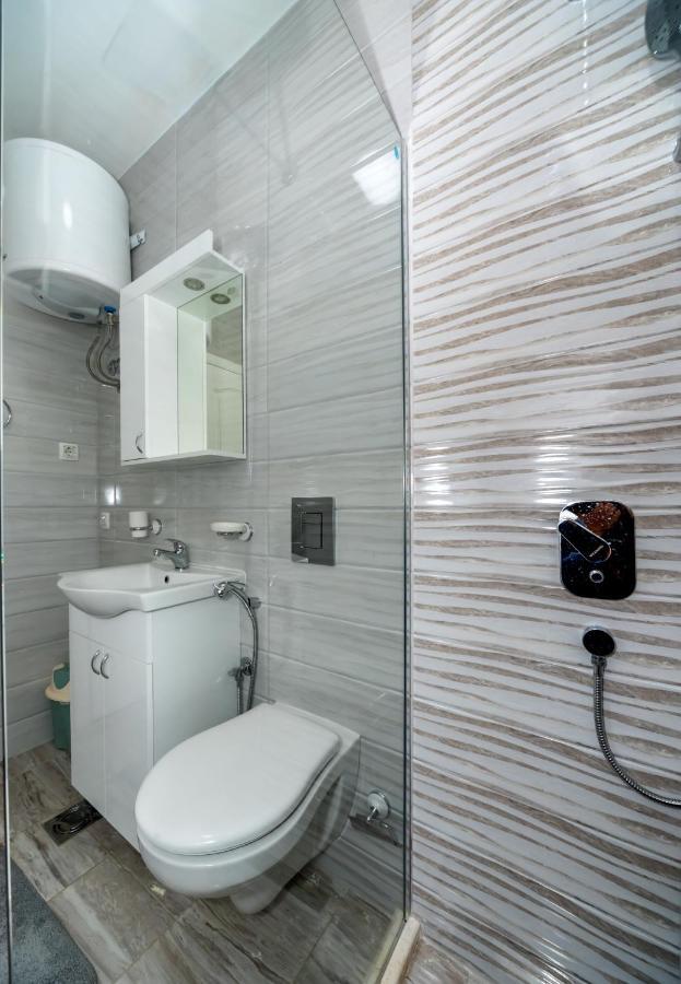 Kaom Lux Apartment โดบราวอดา ภายนอก รูปภาพ