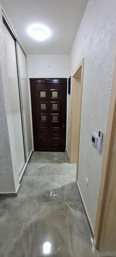 Kaom Lux Apartment โดบราวอดา ภายนอก รูปภาพ